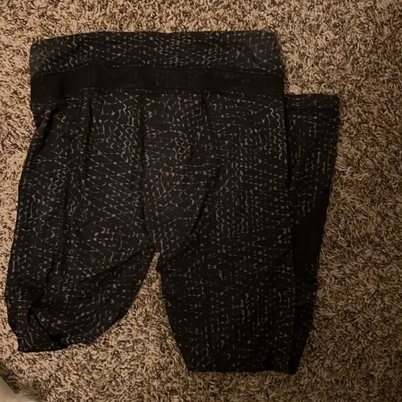 Lululemon leggings - Picture 2 of 3
